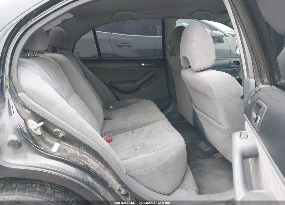 2004 HONDA CIVIC LX VIN: 2HGES16574H605032