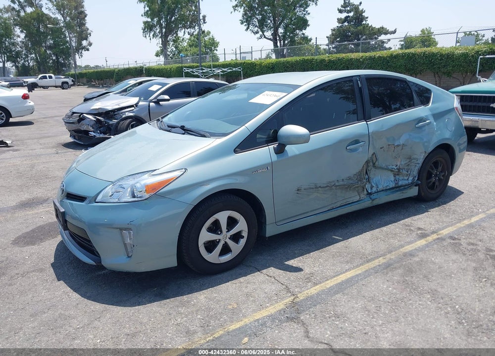 2013 TOYOTA PRIUS TWO VIN: JTDKN3DU3D1689086