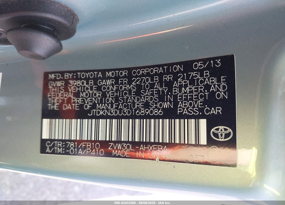 2013 TOYOTA PRIUS TWO VIN: JTDKN3DU3D1689086