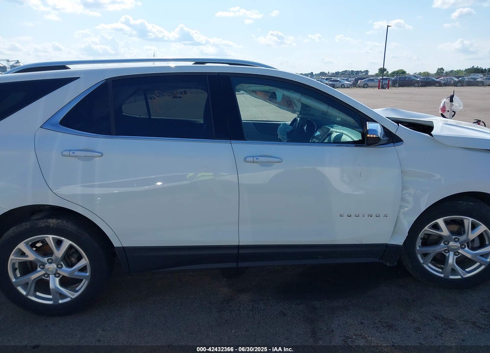 2018 CHEVROLET EQUINOX VIN: 3GNAXVEV0JS599548