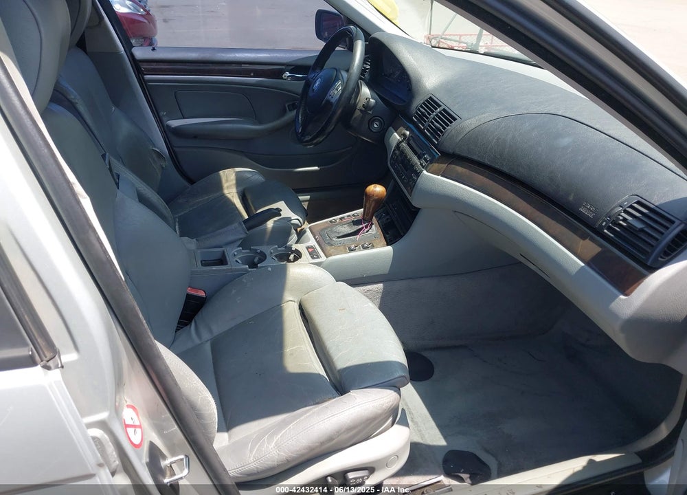 2002 BMW 325I VIN: WBAET37402NG74761