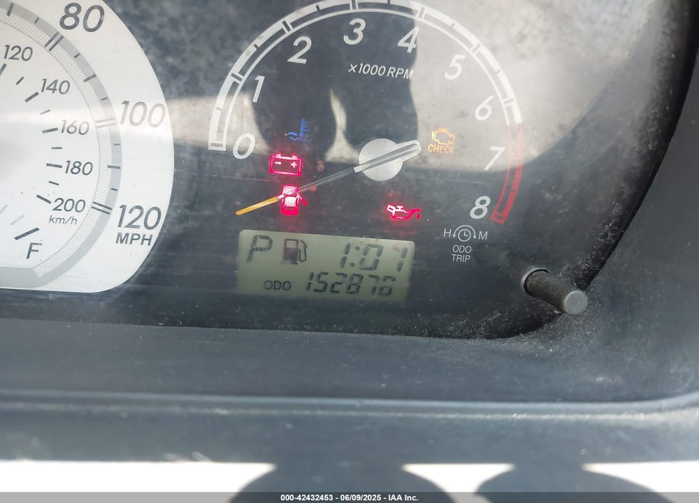 2005 SCION XA VIN: JTKKT624550087073