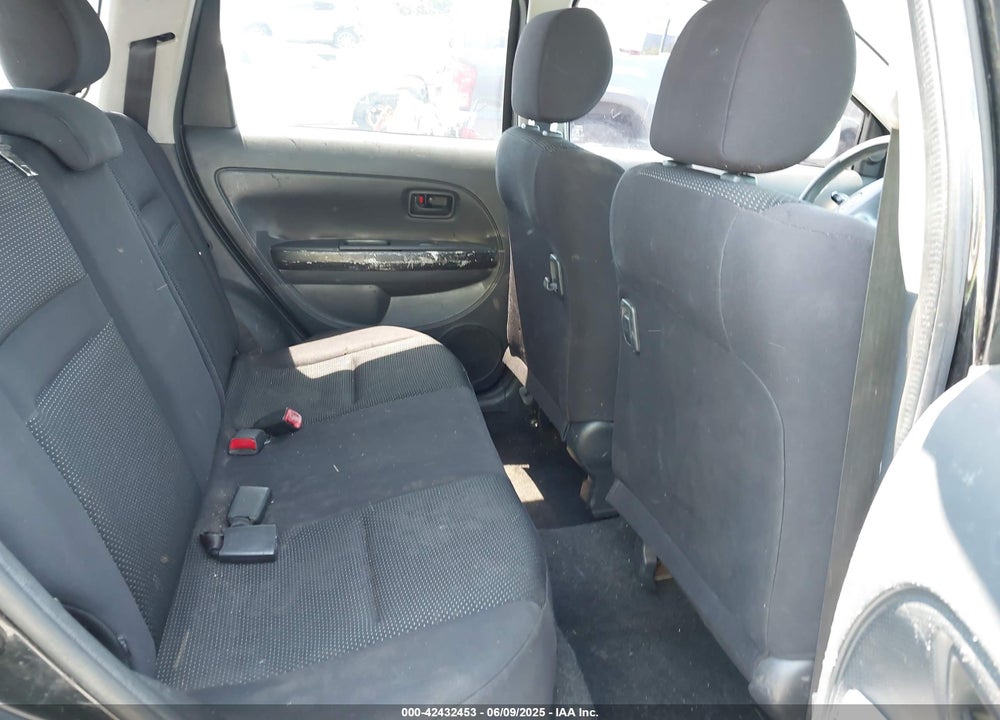 2005 SCION XA VIN: JTKKT624550087073