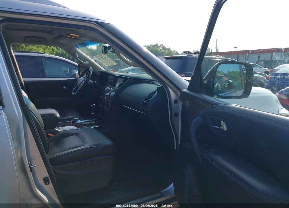 2017 INFINITI QX80 VIN: JN8AZ2NE5H9151695