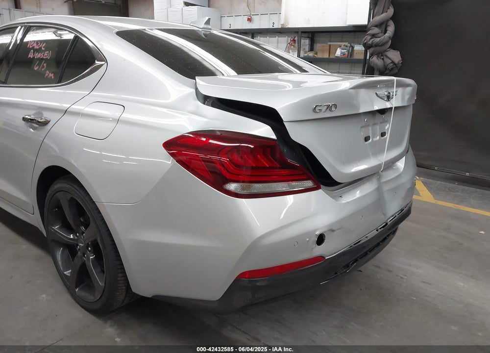 2019 GENESIS G70 2.0T ADVANCED VIN: KMTG44LA2KU025977
