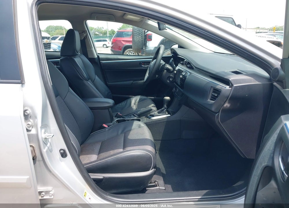 2016 TOYOTA COROLLA VIN: 5YFBURHEXGP557743
