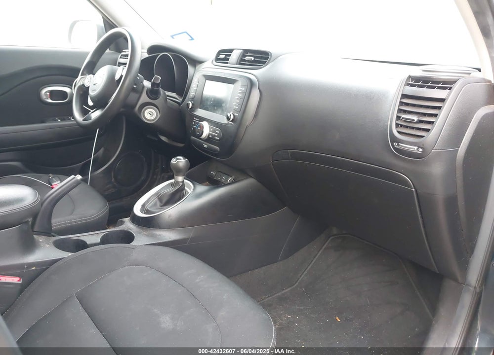 2018 KIA SOUL VIN: KNDJP3A52J7600216
