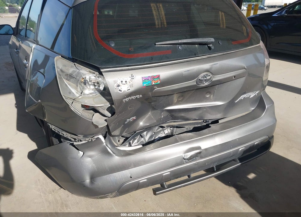 2005 TOYOTA MATRIX VIN: 2T1KR32E25C426794