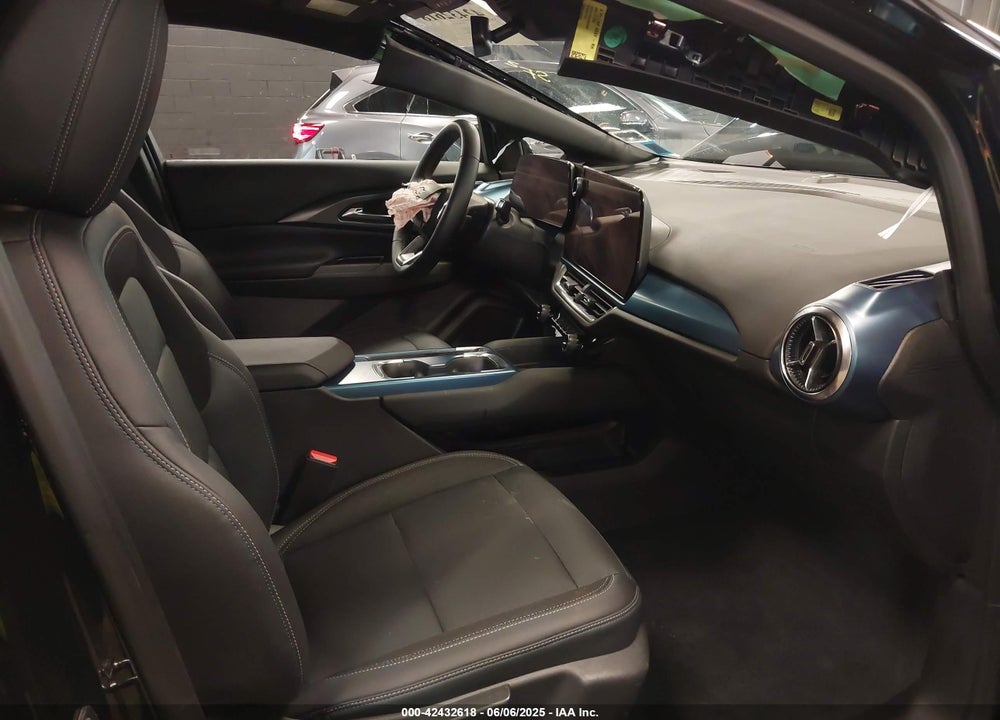 2024 CHEVROLET EQUINOX VIN: 3GN7DLRP1RS247819