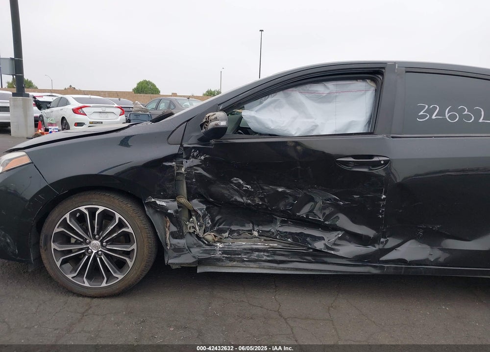 2015 TOYOTA COROLLA S PLUS VIN: 5YFBURHE1FP225026