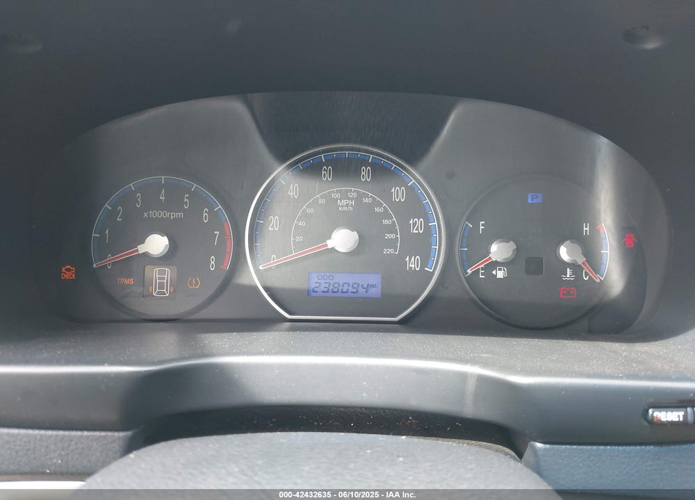 2008 HYUNDAI SANTA FE VIN: 5NMSG13D38H152438