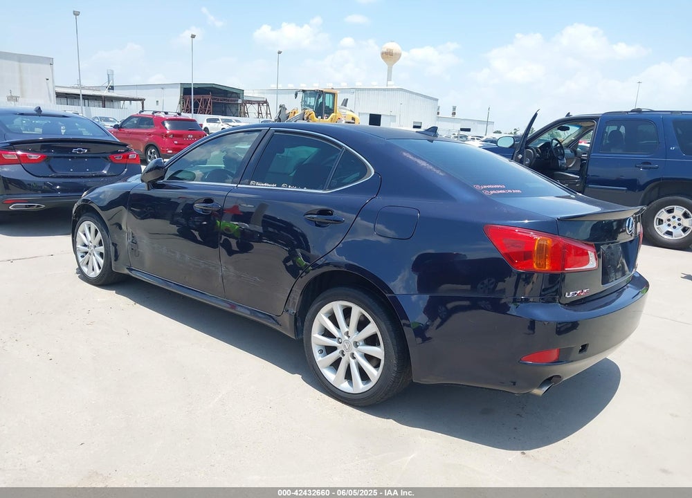 2009 LEXUS IS 250 VIN: JTHCK262195028996