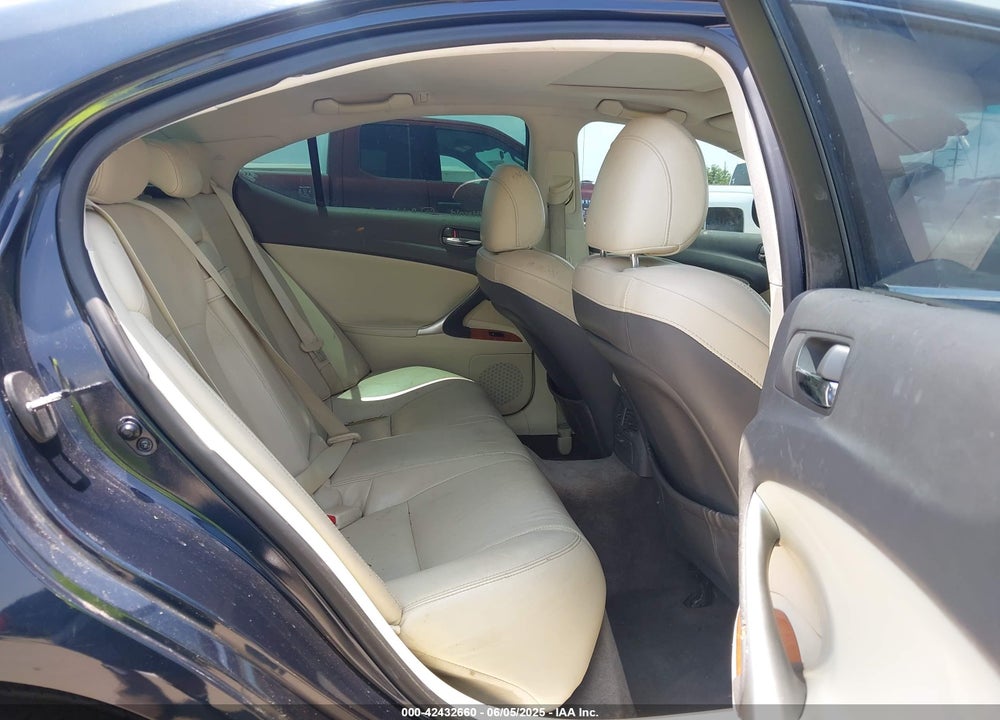 2009 LEXUS IS 250 VIN: JTHCK262195028996