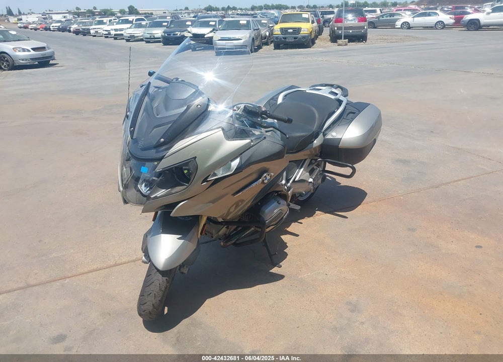 2016 BMW R1200 RT VIN: WB10A1307GZ194334
