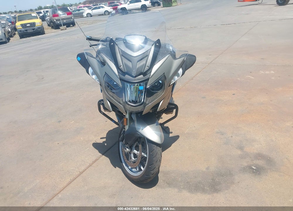 2016 BMW R1200 RT VIN: WB10A1307GZ194334