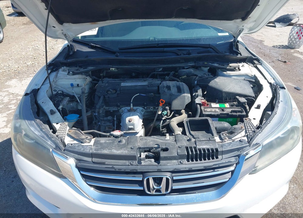 2013 HONDA ACCORD VIN: 1HGCR2F74DA194276
