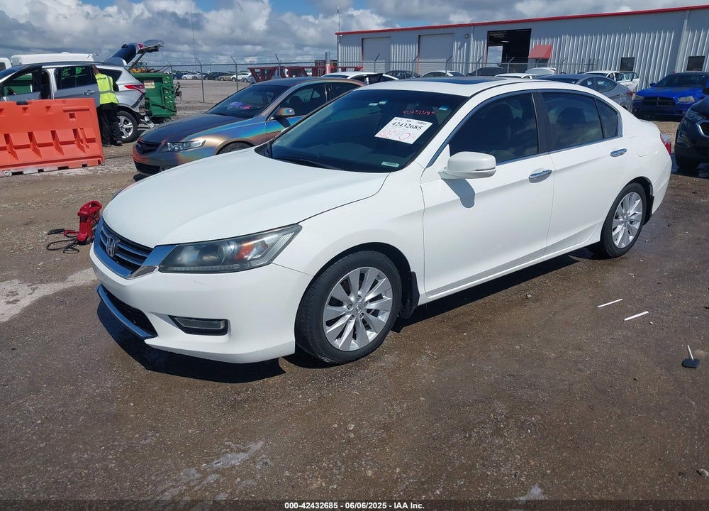 2013 HONDA ACCORD VIN: 1HGCR2F74DA194276