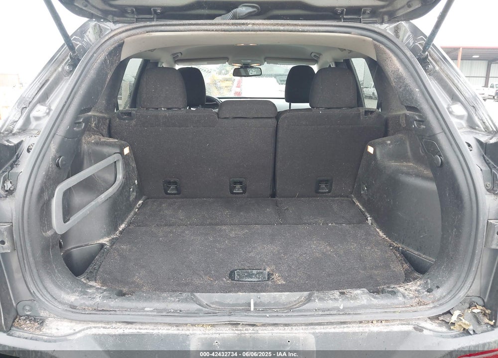 2016 JEEP CHEROKEE VIN: 1C4PJLCB2GW362820