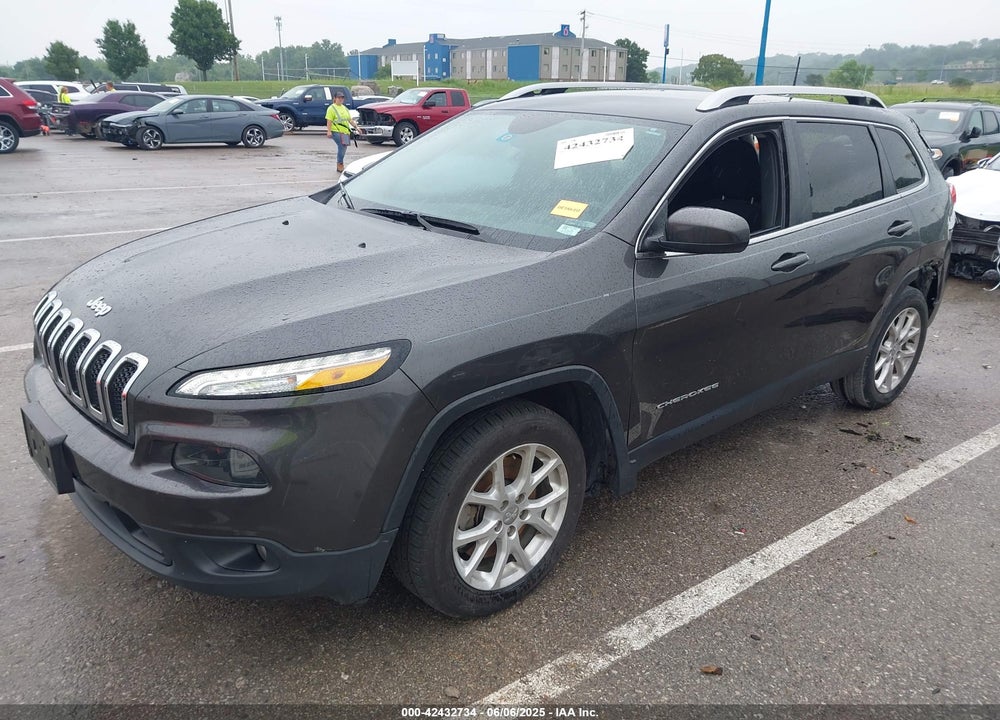 2016 JEEP CHEROKEE VIN: 1C4PJLCB2GW362820