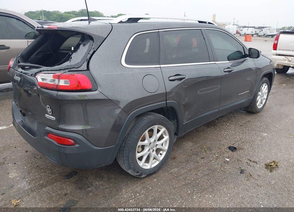 2016 JEEP CHEROKEE VIN: 1C4PJLCB2GW362820