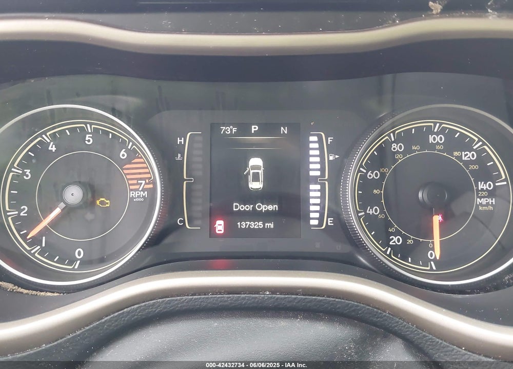 2016 JEEP CHEROKEE VIN: 1C4PJLCB2GW362820