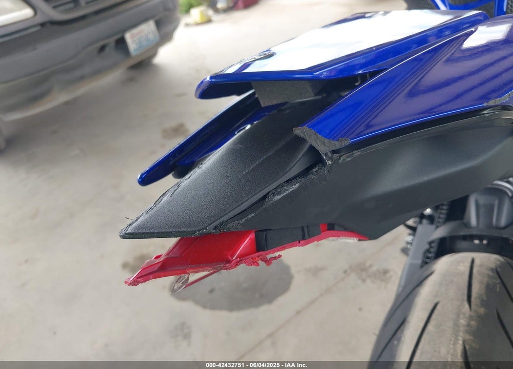 2022 YAMAHA YZFR7 VIN: JYARM38E2NA000673