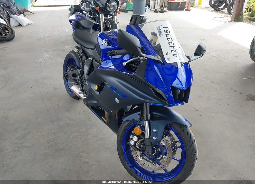 2022 YAMAHA YZFR7 VIN: JYARM38E2NA000673