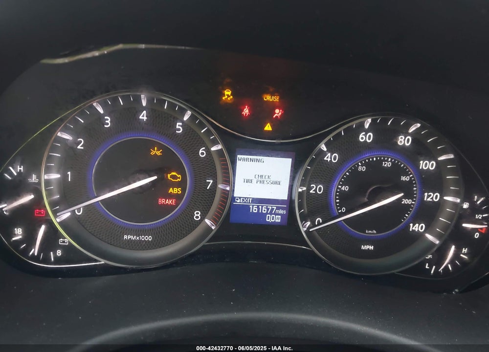 2015 INFINITI QX80 VIN: JN8AZ2NEXF9086811