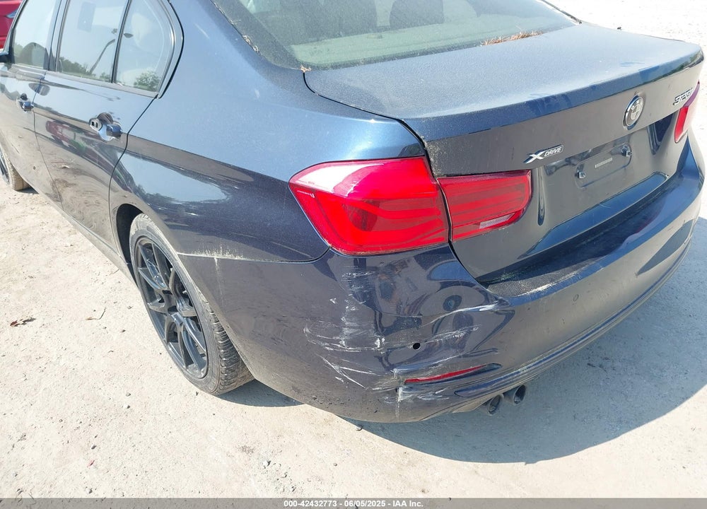 2016 BMW 3 SERIES VIN: WBA8E3G59GNU03802