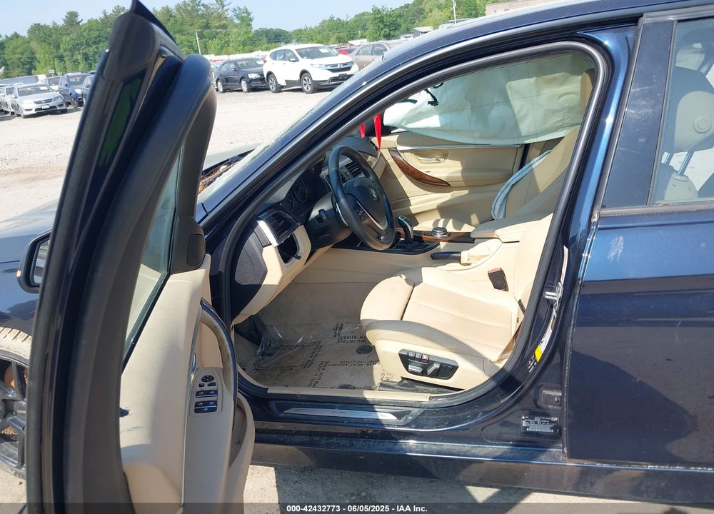 2016 BMW 3 SERIES VIN: WBA8E3G59GNU03802