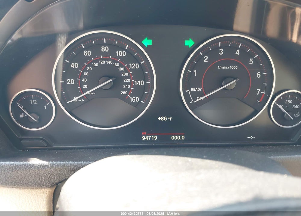 2016 BMW 3 SERIES VIN: WBA8E3G59GNU03802