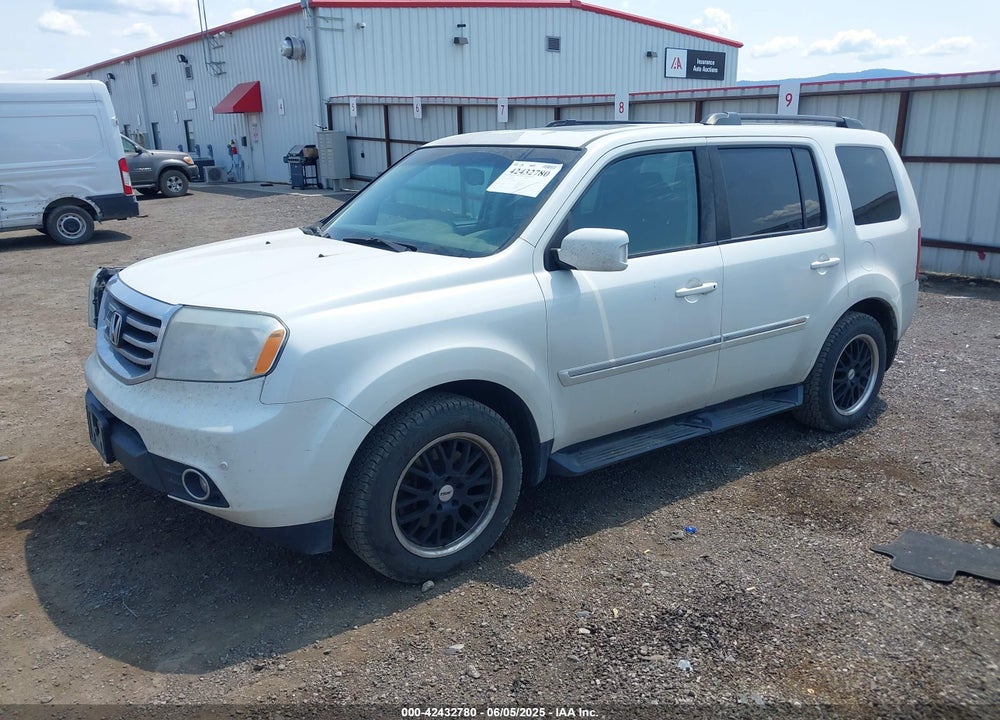 2014 HONDA PILOT VIN: 5FNYF4H92EB023736