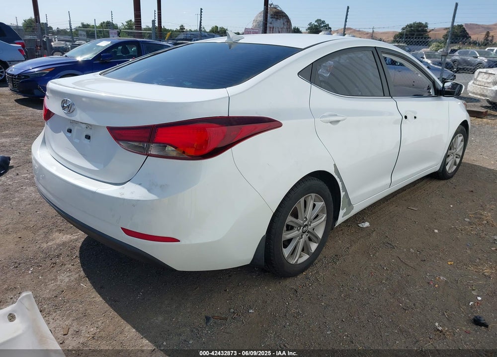 2015 HYUNDAI ELANTRA SE VIN: 5NPDH4AE6FH611903