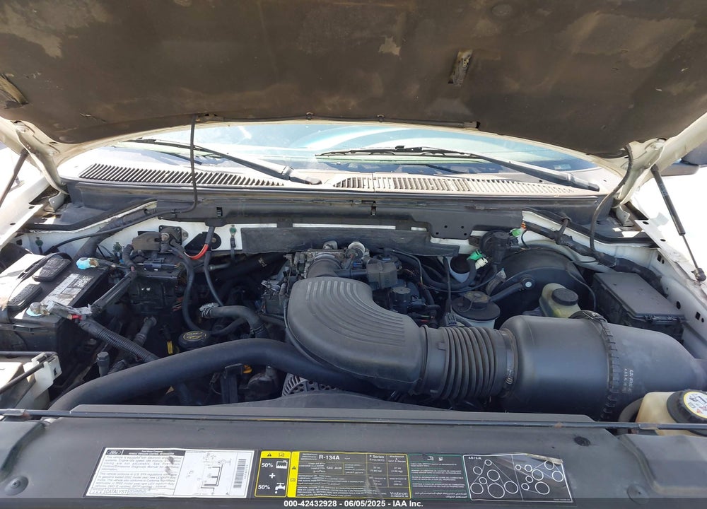 2002 FORD F-150 XL/XLT VIN: 1FTRF17W72NA85298