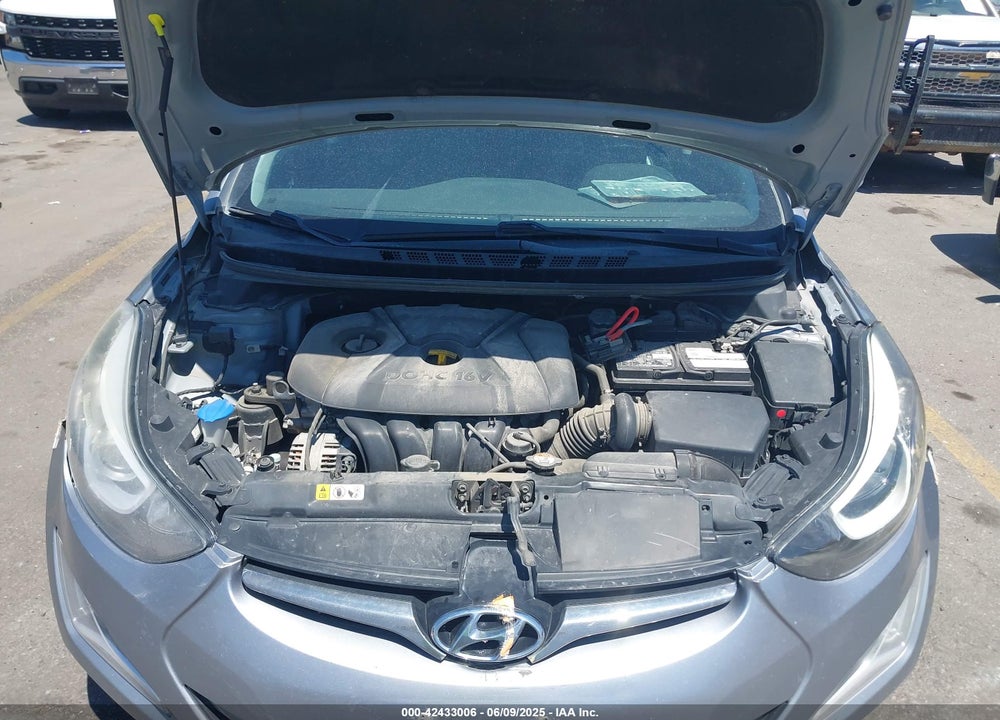 2016 HYUNDAI ELANTRA VIN: 5NPDH4AE0GH735120