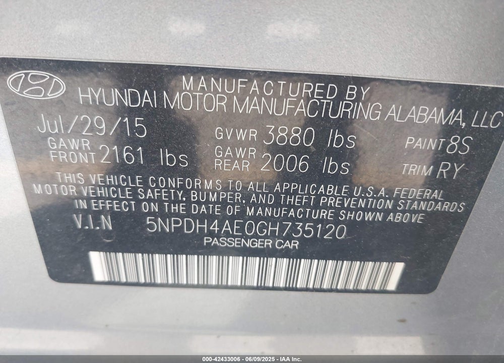 2016 HYUNDAI ELANTRA VIN: 5NPDH4AE0GH735120