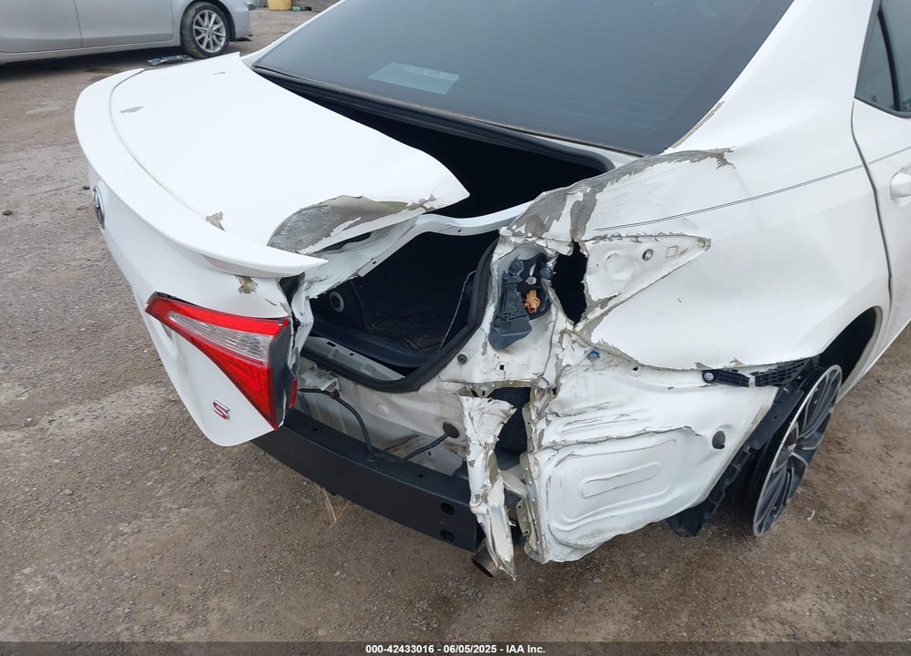 2015 TOYOTA COROLLA VIN: 5YFBURHE1FP191315