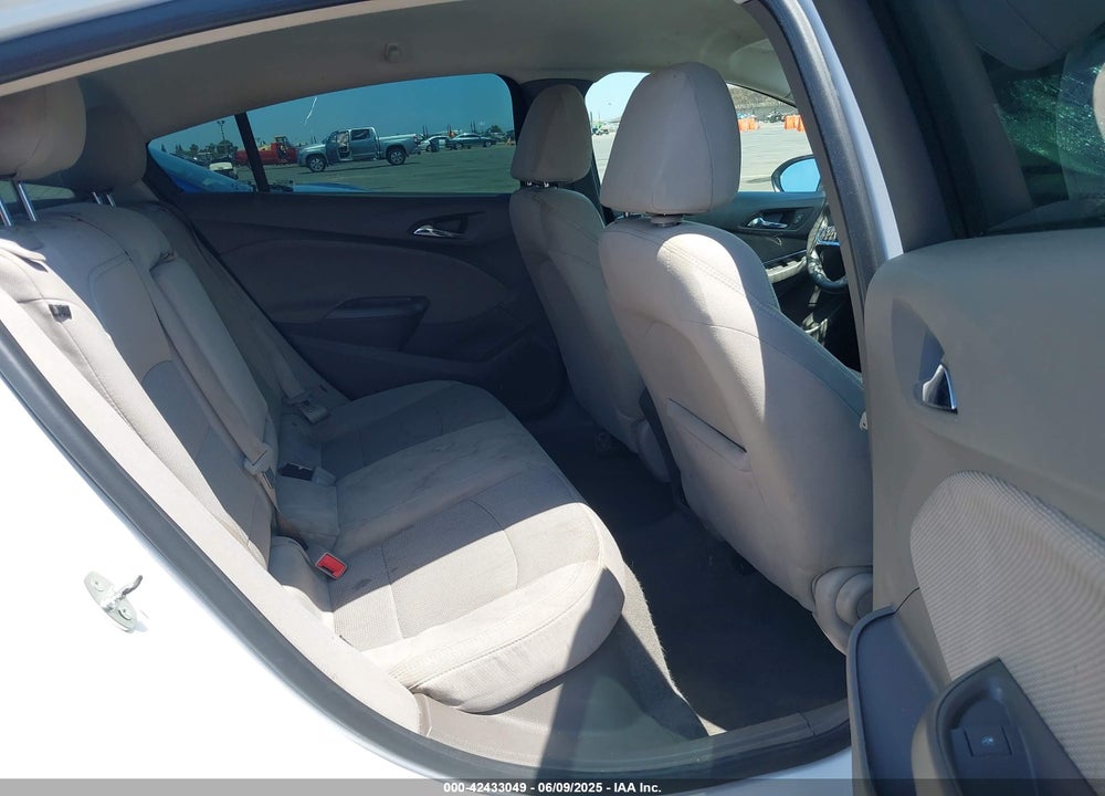 2018 CHEVROLET CRUZE VIN: 1G1BE5SM8J7184953