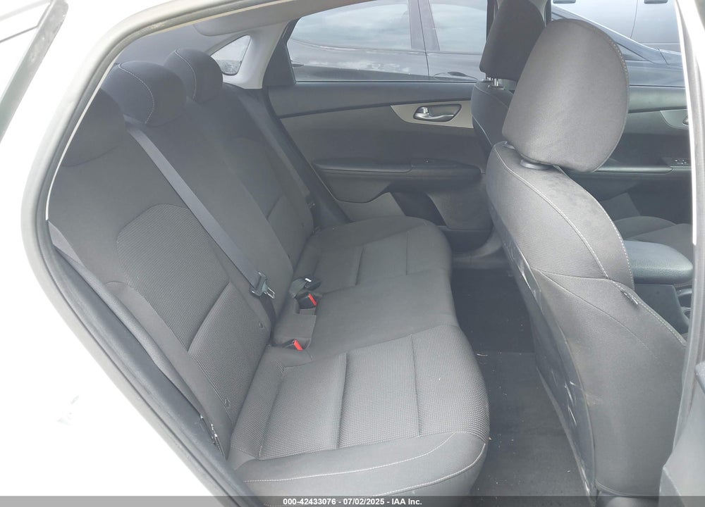 2020 KIA FORTE VIN: 3KPF24AD2LE173351