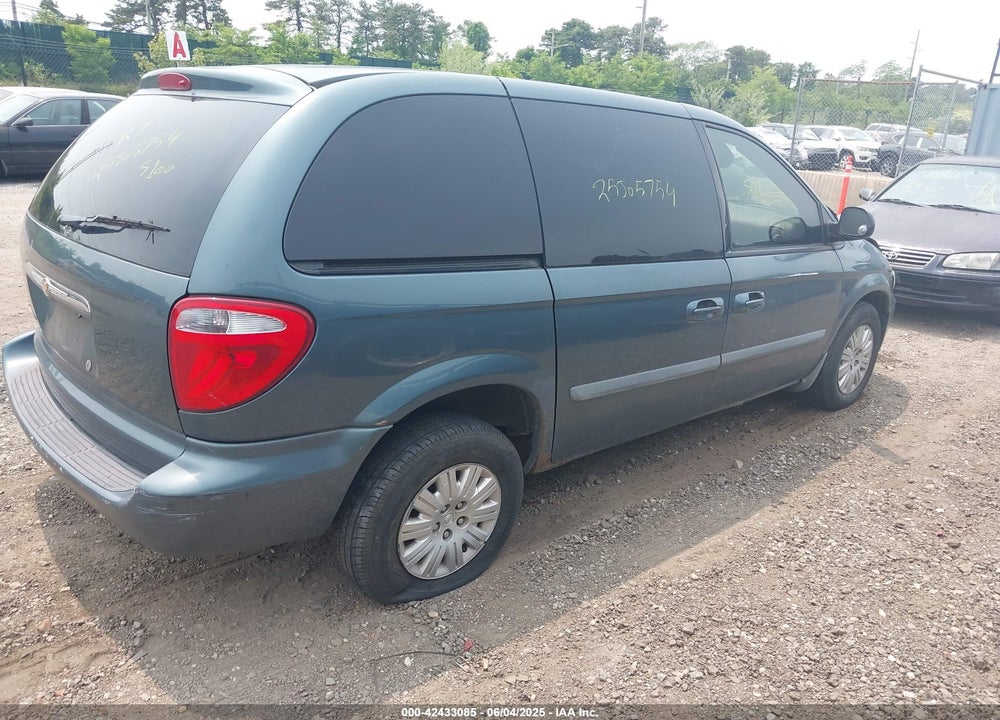 2006 CHRYSLER TOWN & COUNTRY VIN: 1A4GP45R36B745583