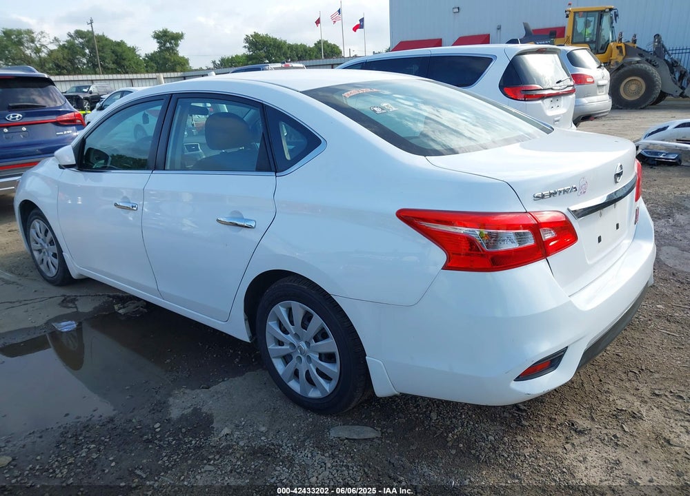 2018 NISSAN SENTRA VIN: 3N1AB7AP2JY340618