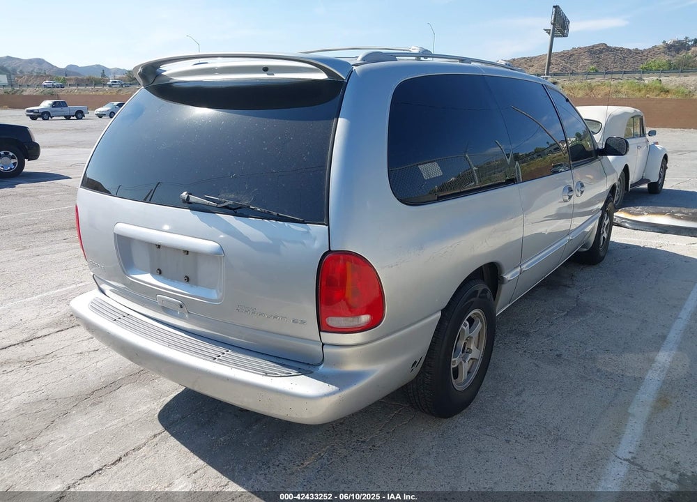 2000 DODGE GRAND CARAVAN ES VIN: 1B4GP74L1YB516789