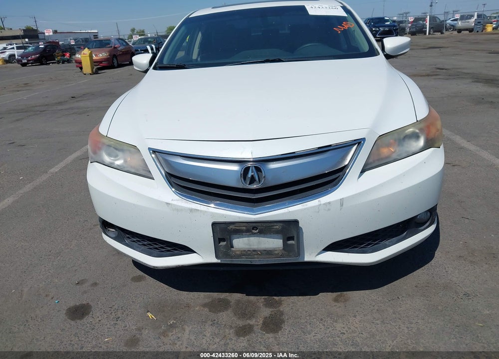 2013 ACURA ILX 2.0L VIN: 19VDE1F54DE010709
