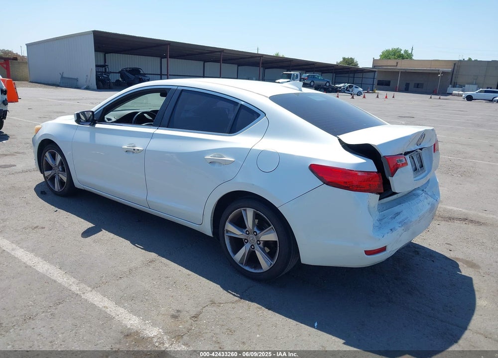 2013 ACURA ILX 2.0L VIN: 19VDE1F54DE010709