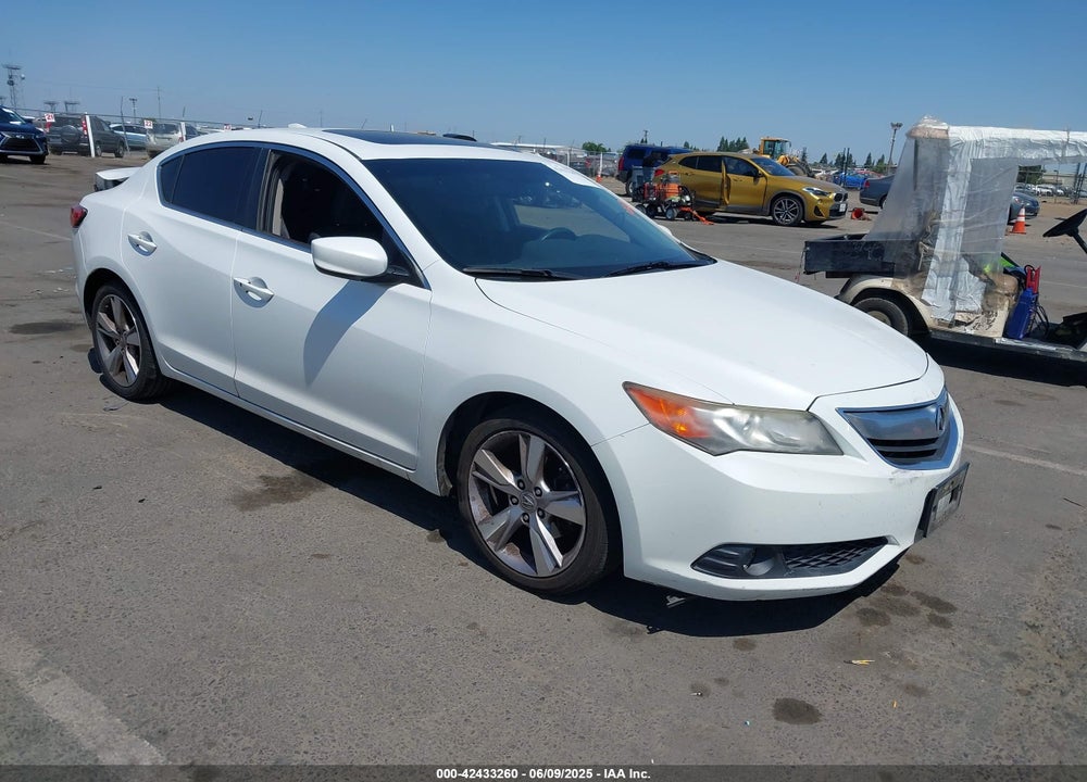 2013 ACURA ILX 2.0L VIN: 19VDE1F54DE010709