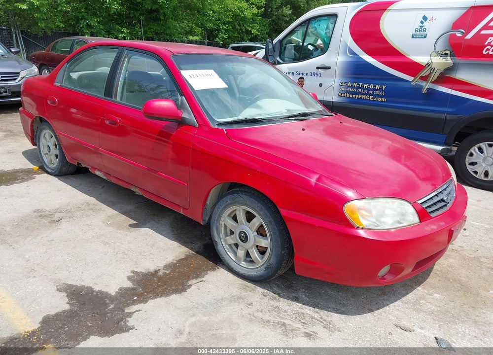 2003 KIA SPECTRA LS VIN: KNAFB121335301950