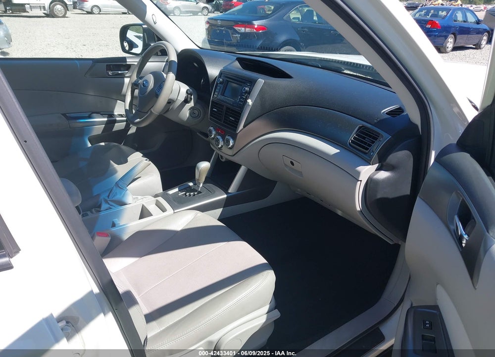 2013 SUBARU FORESTER 2.5X LIMITED VIN: JF2SHAEC8DH440471