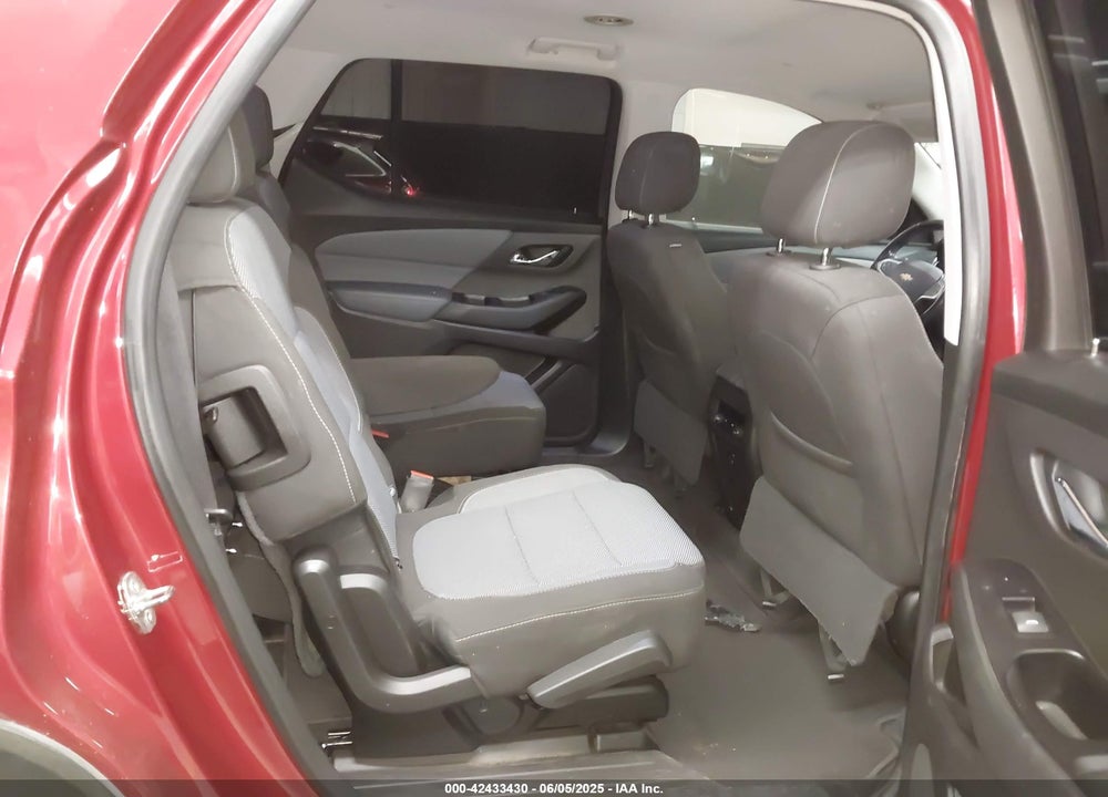 2018 CHEVROLET TRAVERSE VIN: 1GNERGKWXJJ195985