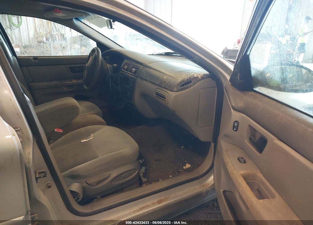 2003 FORD TAURUS SE VIN: 1FAFP53UX3A266387