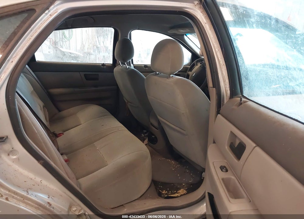 2003 FORD TAURUS SE VIN: 1FAFP53UX3A266387